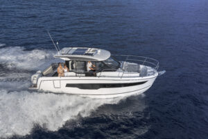 Lire la suite à propos de l’article JEANNEAU MERRY FISHER 895 S2