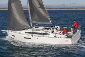 Lire la suite à propos de l’article SUN ODYSSEY 380