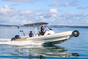 Lire la suite à propos de l’article SEALEGS 7.5 M HYDRASOL RIB