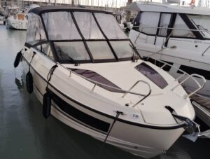 Lire la suite à propos de l’article QUICKSILVER 755 CRUISER + 200cv MERCURY