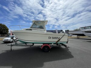 Lire la suite à propos de l’article JEANNEAU MERRY FISHER 580 HB + SUZUKI 75 cv